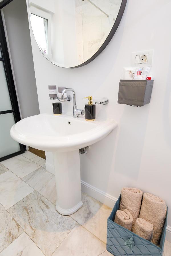Bucharest Central Apartment Inter Екстериор снимка